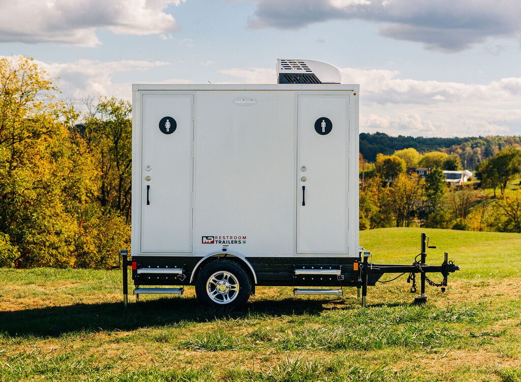 Restroom Trailers For Rent In Ohio - Miller Portabler (1)